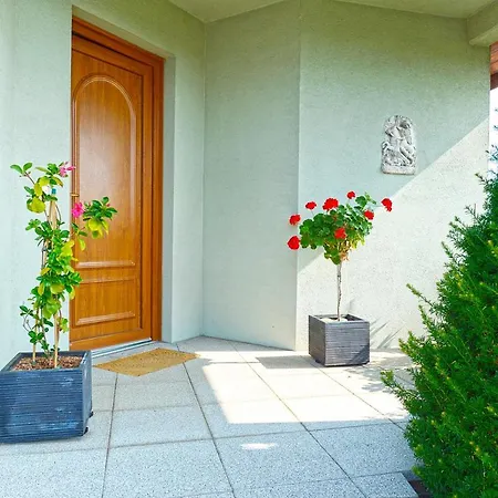 Aux Pieds Des Vignes Bed & Breakfast Ingersheim